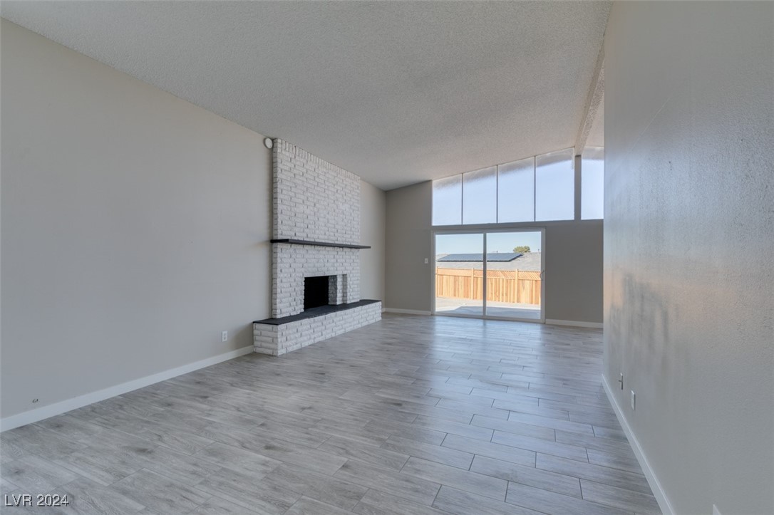 622 St Andrews Road Henderson, NV 89015 - Photo 5 of 47 Gallery Image 5