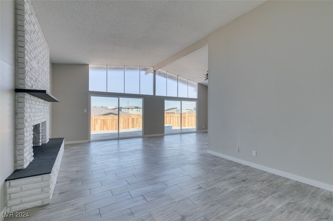 622 St Andrews Road Henderson, NV 89015 - Photo 8 of 47 Gallery Image 8
