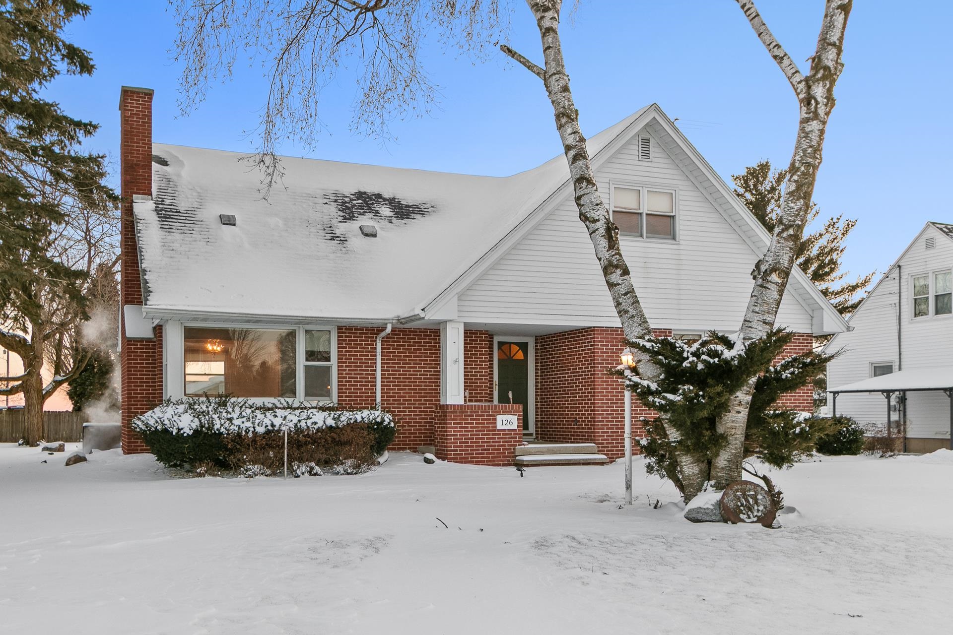 126 Ellickson Street Arlington, WI 53911 - Photo 1 of 61