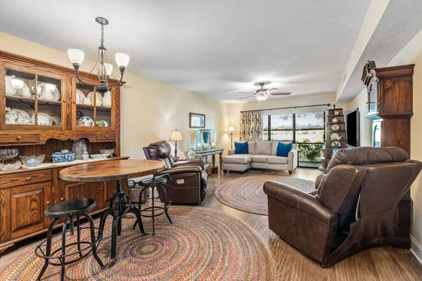 $333,000 | 1111 Keystone Drive, Unit B, Jupiter, FL 33458