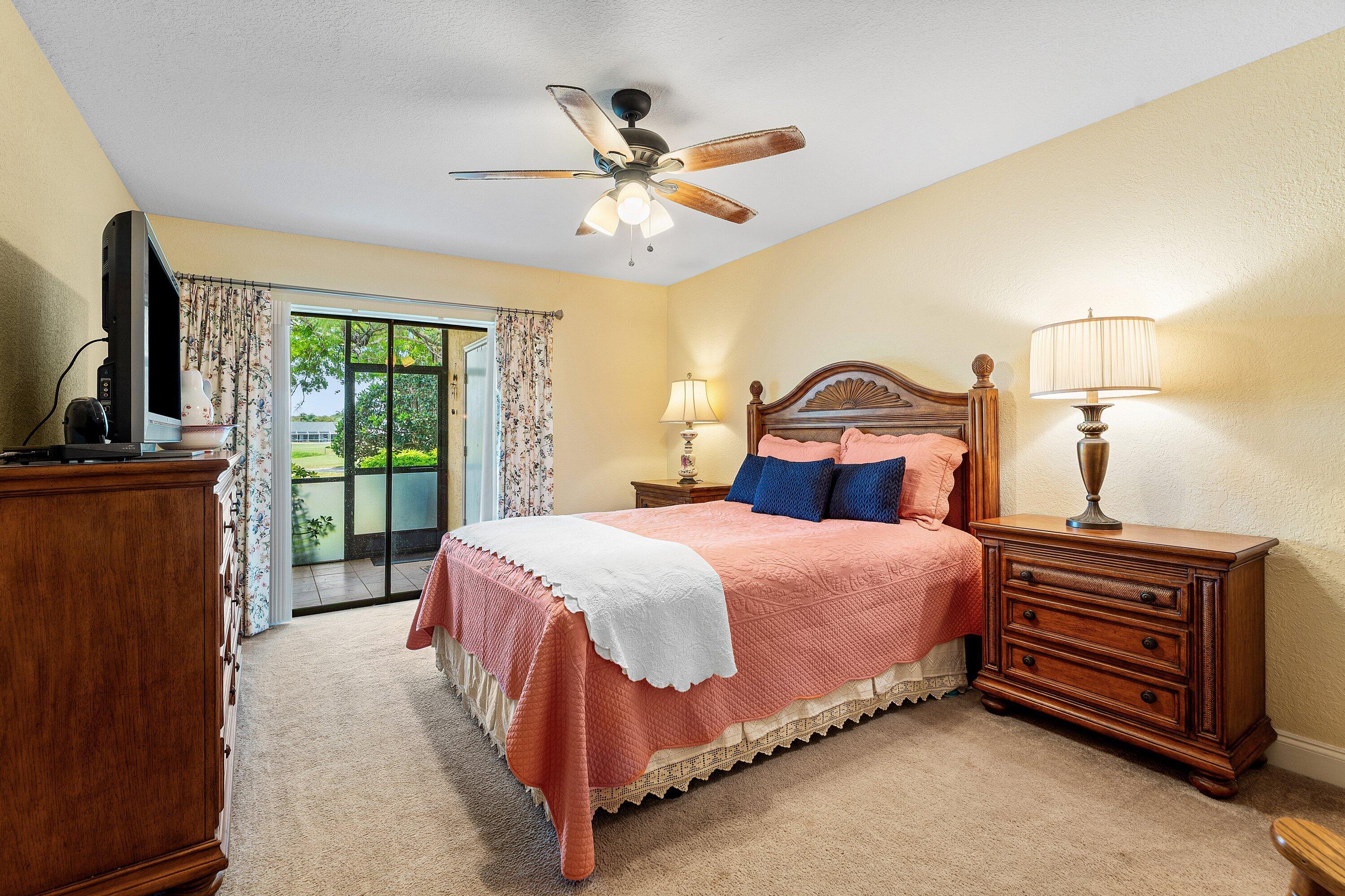 1111 Keystone Drive, Unit B Jupiter, FL 33458 - Photo 18 of 42 018-1111KeystoneDrive-B-Jupiter-FL-33458
