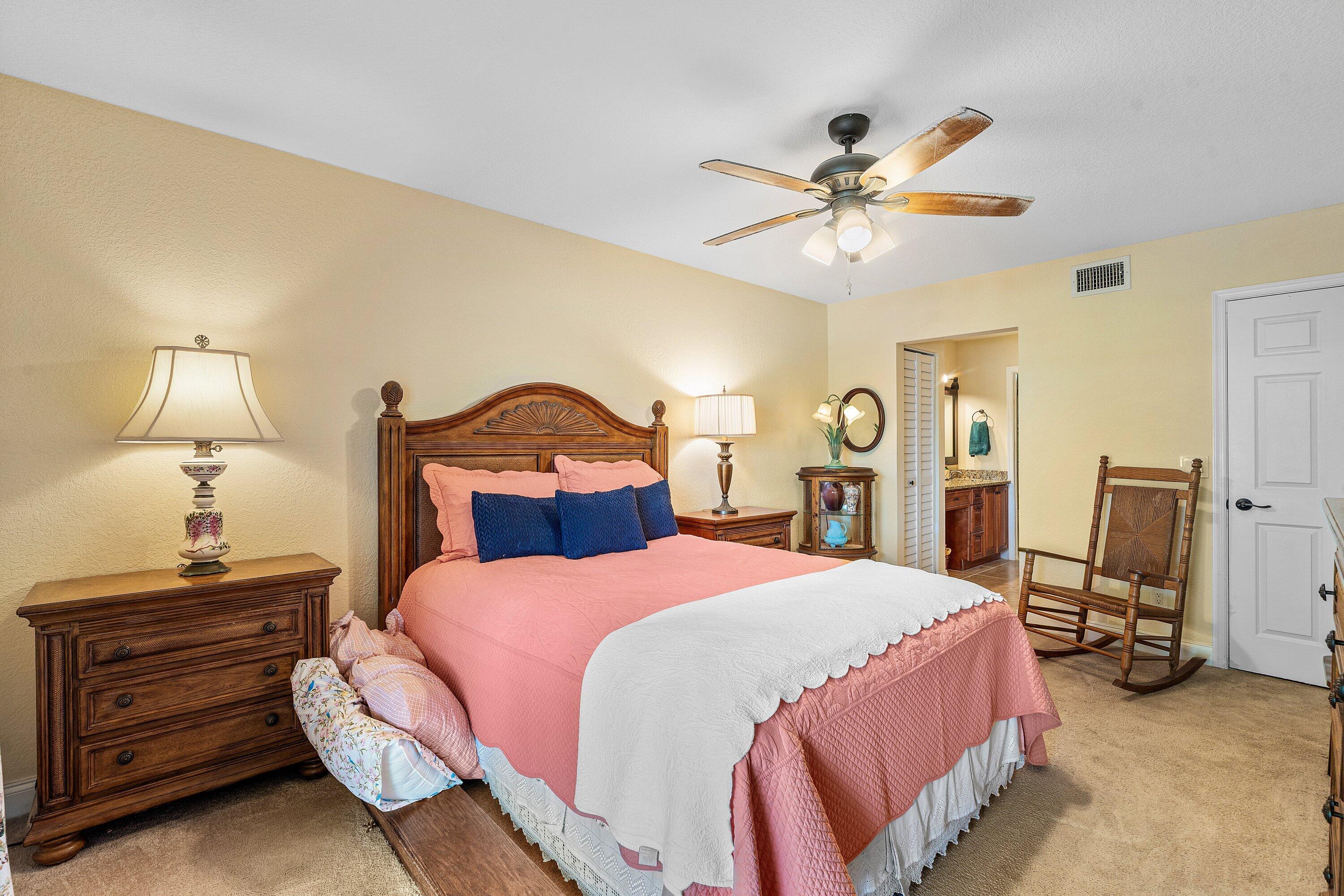 1111 Keystone Drive, Unit B Jupiter, FL 33458 - Photo 19 of 42 Very Large Master!
