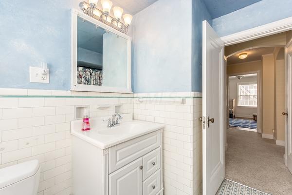125 North Cassingham Road Bexley, OH 43209 - Photo 25 of 31 Gallery Image 25
