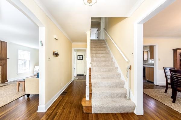 125 North Cassingham Road Bexley, OH 43209 - Photo 4 of 31 Gallery Image 4