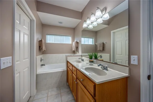 $435,000 | 2548 Northwest 93rd Street, Gainesville, FL 32606