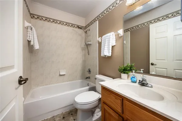 $435,000 | 2548 Northwest 93rd Street, Gainesville, FL 32606