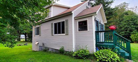 814 Riverside Drive Augusta, ME 04330 - Photo 2 of 10 236363948_228885289149623_35466064804410