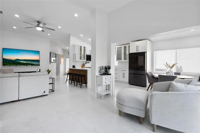 $4,500 | 18501 Northwest 55th Avenue, Miami Gardens, FL 33055