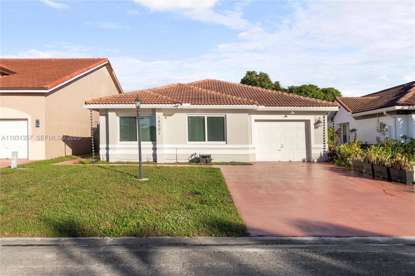 18501 Northwest 55th Avenue Miami Gardens, FL 33055 - Photo 5 of 48