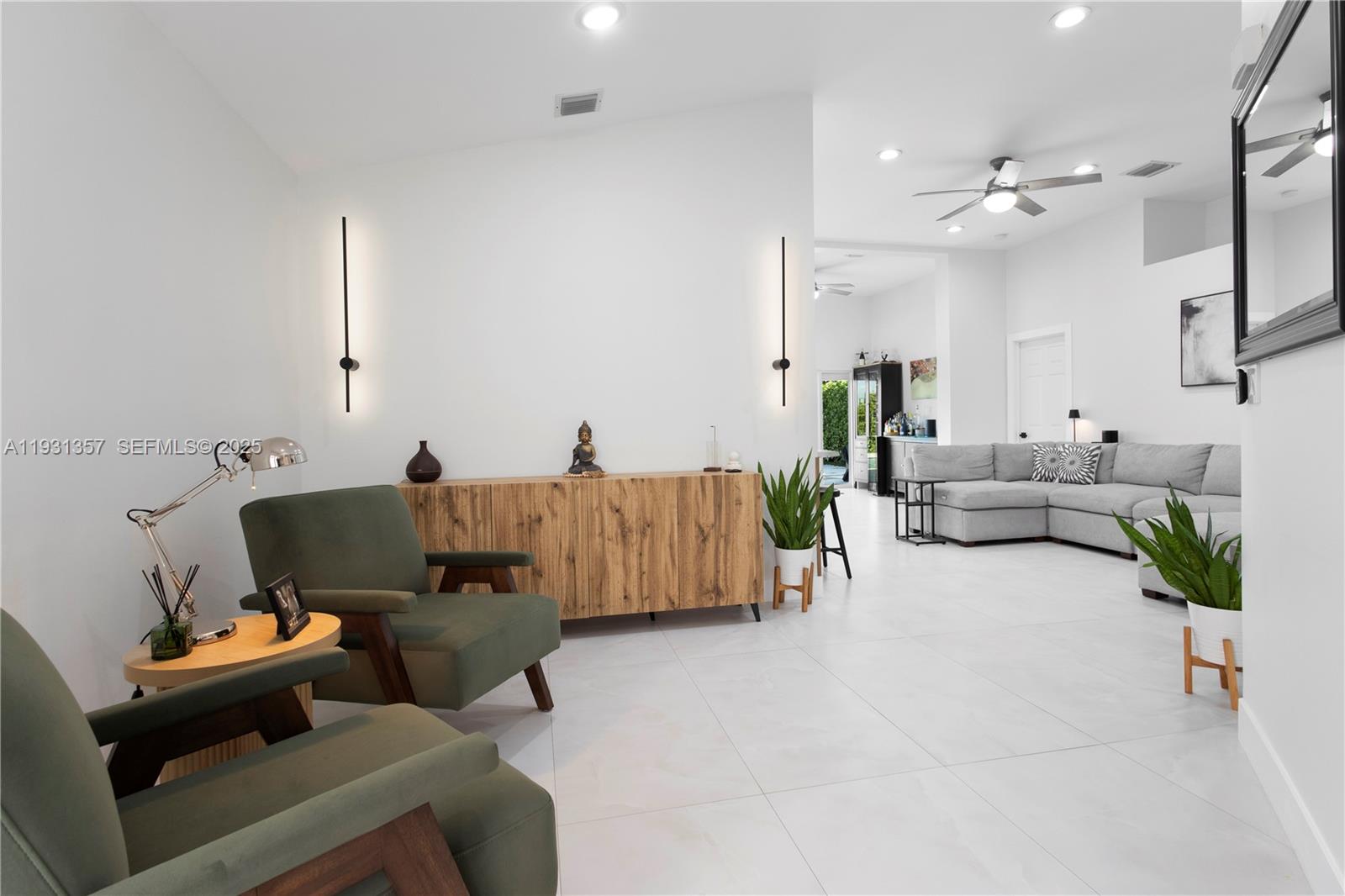 18501 Northwest 55th Avenue Miami Gardens, FL 33055 - Photo 7 of 48