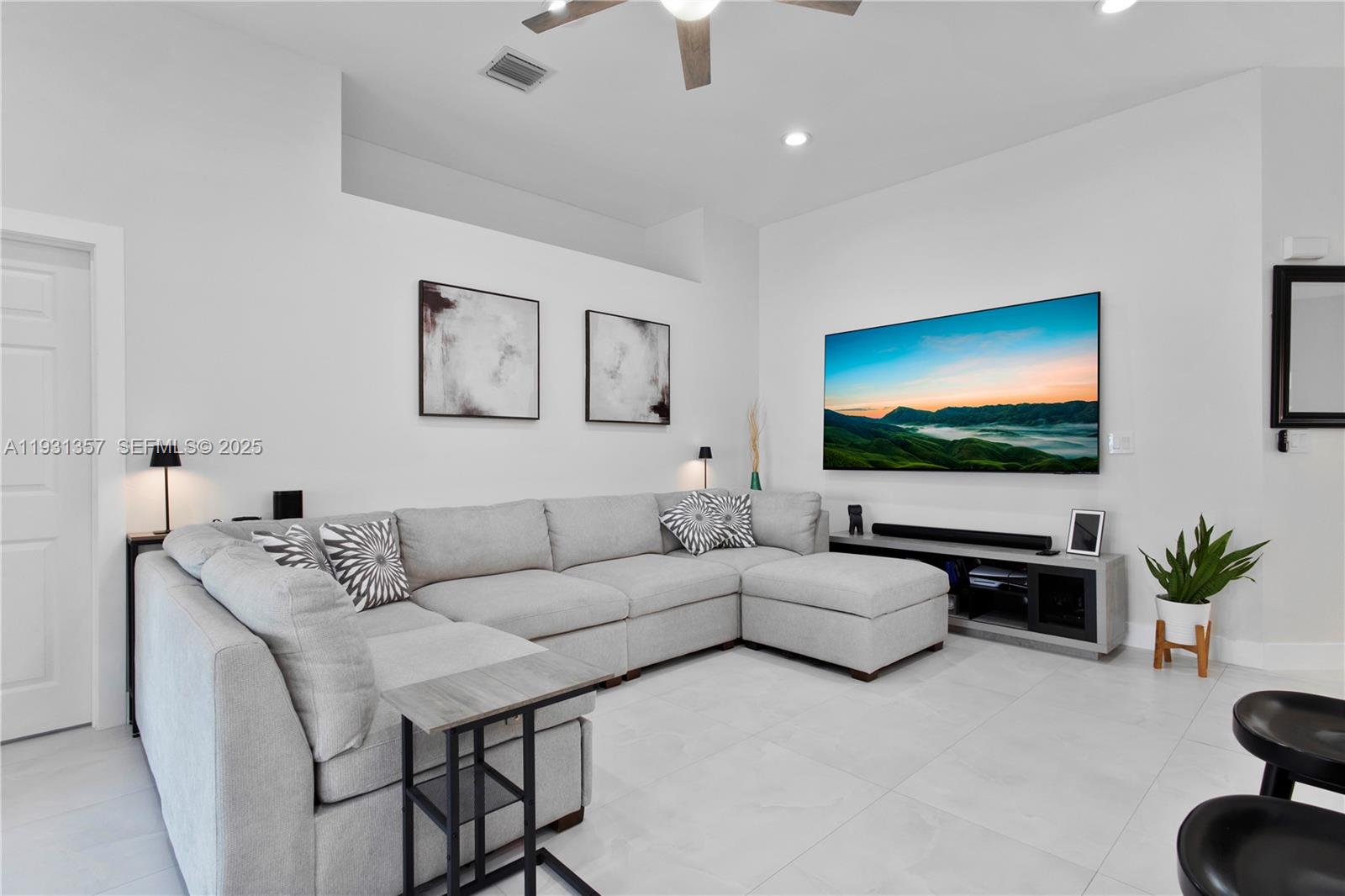 18501 Northwest 55th Avenue Miami Gardens, FL 33055 - Photo 9 of 48