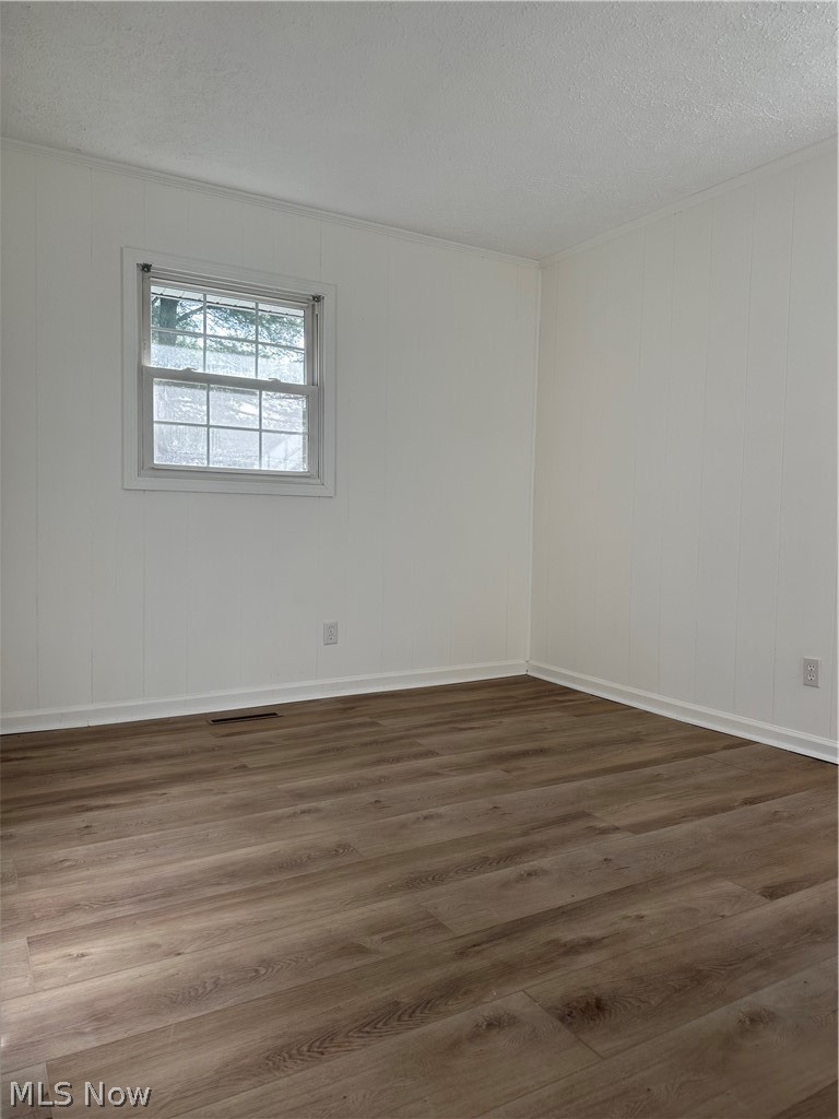 121 Andover Road Woodsfield, OH 43793 - Photo 27 of 46 Bedroom #2 New luxury vinyl flooring