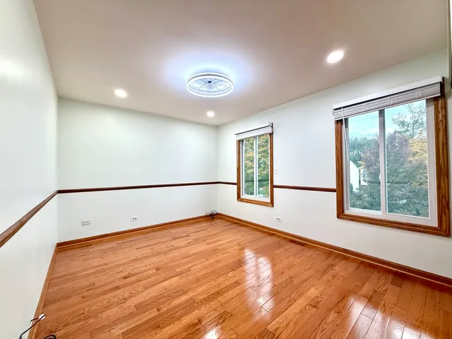 $3,500 | 2449 Carlton Drive, Woodridge, IL 60517