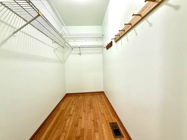 $3,500 | 2449 Carlton Drive, Woodridge, IL 60517