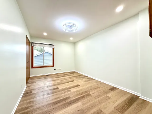 $3,500 | 2449 Carlton Drive, Woodridge, IL 60517