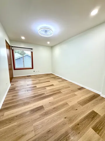 $3,500 | 2449 Carlton Drive, Woodridge, IL 60517