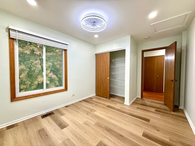 $3,500 | 2449 Carlton Drive, Woodridge, IL 60517