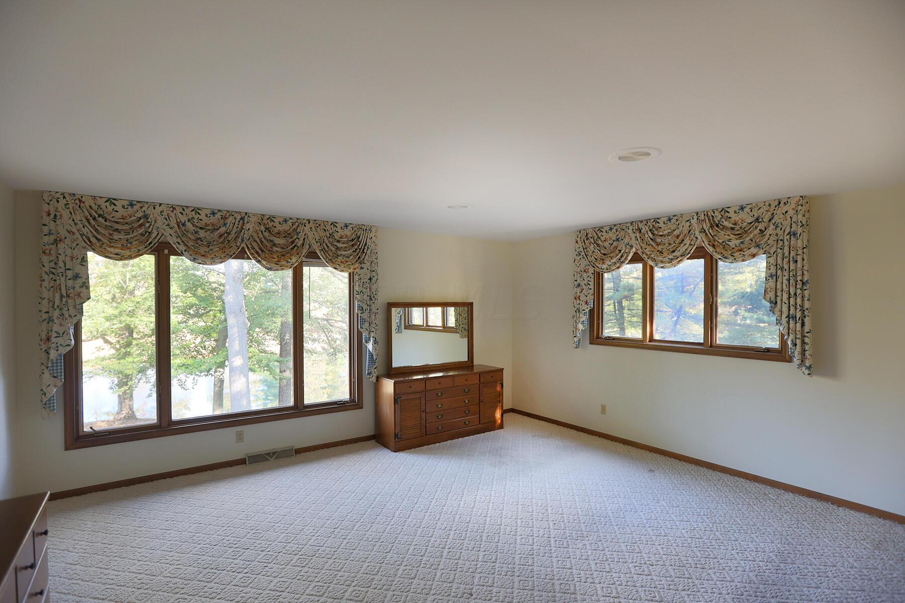 7130 Worthington Road Westerville, OH 43082 - Photo 19 of 31 1D5A3465