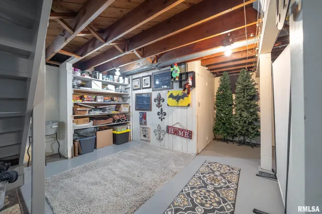 $220,000 | 730 Kenwood Avenue, Quincy, IL 62301