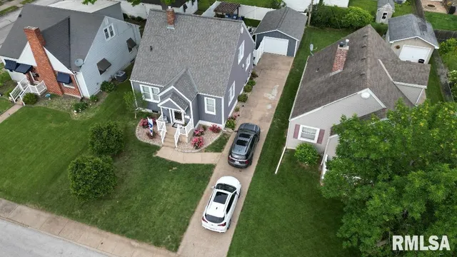 $220,000 | 730 Kenwood Avenue, Quincy, IL 62301