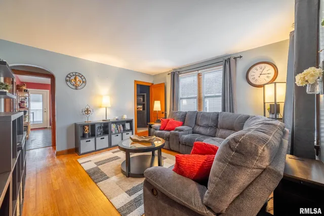 $220,000 | 730 Kenwood Avenue, Quincy, IL 62301