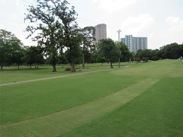 a view of a basketball court