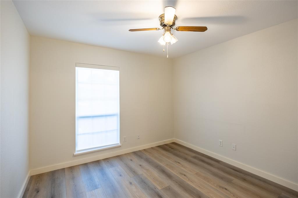 1948 Rambling Ridge Lane Carrollton, TX 75007 - Photo 28 of 35 Gallery Image 28