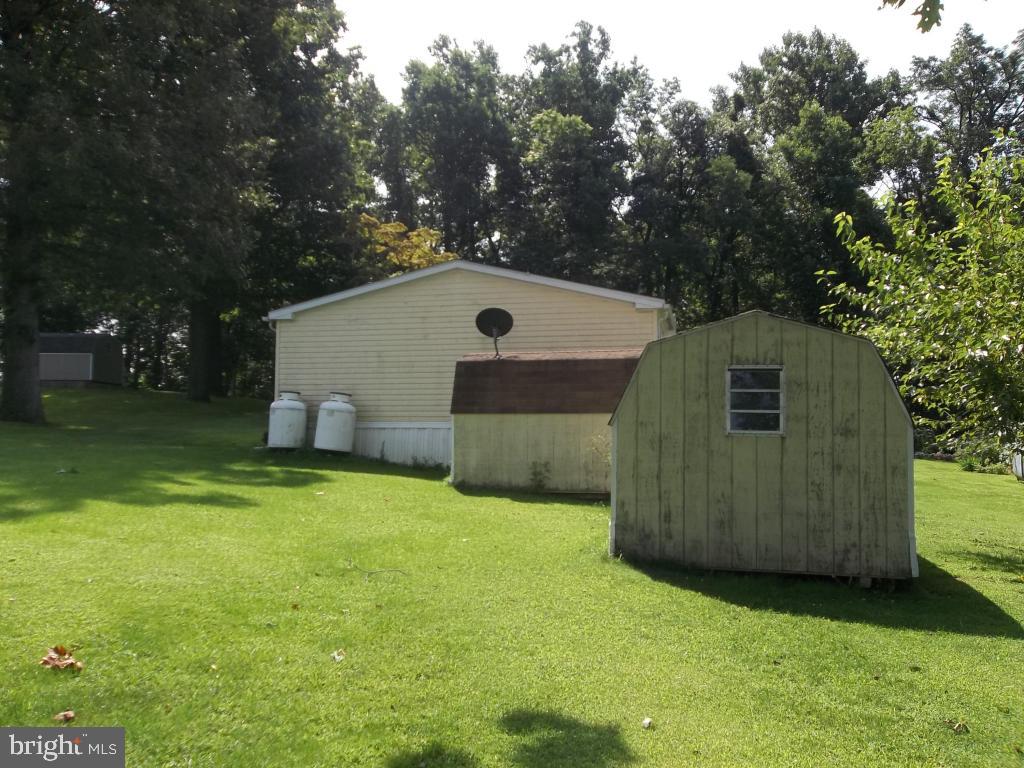 565 Cambridge Road Narvon, PA 17555 - Photo 2 of 15