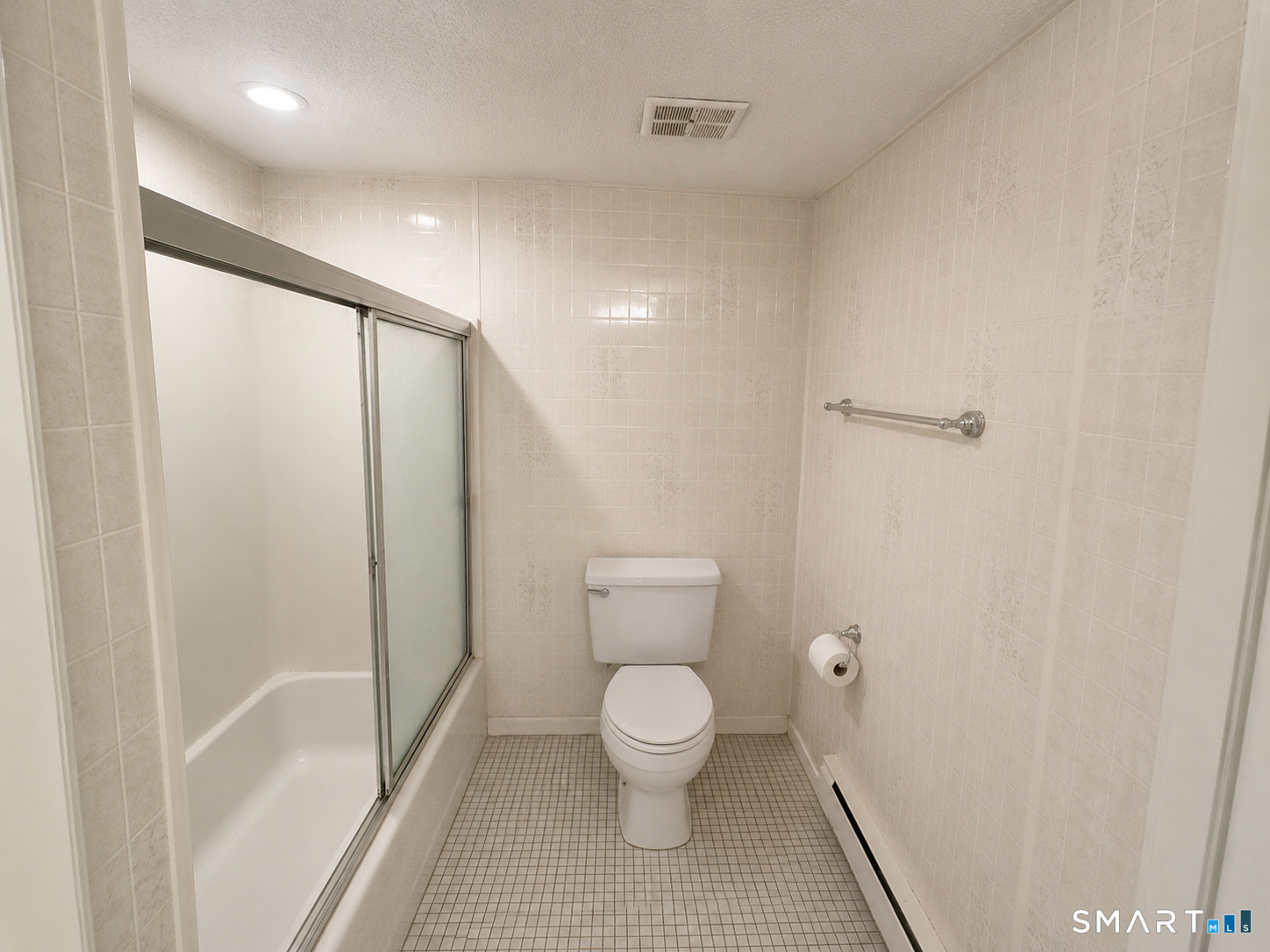 7 Padanaram Road, Unit B23 Danbury, CT 06811 - Photo 7 of 10