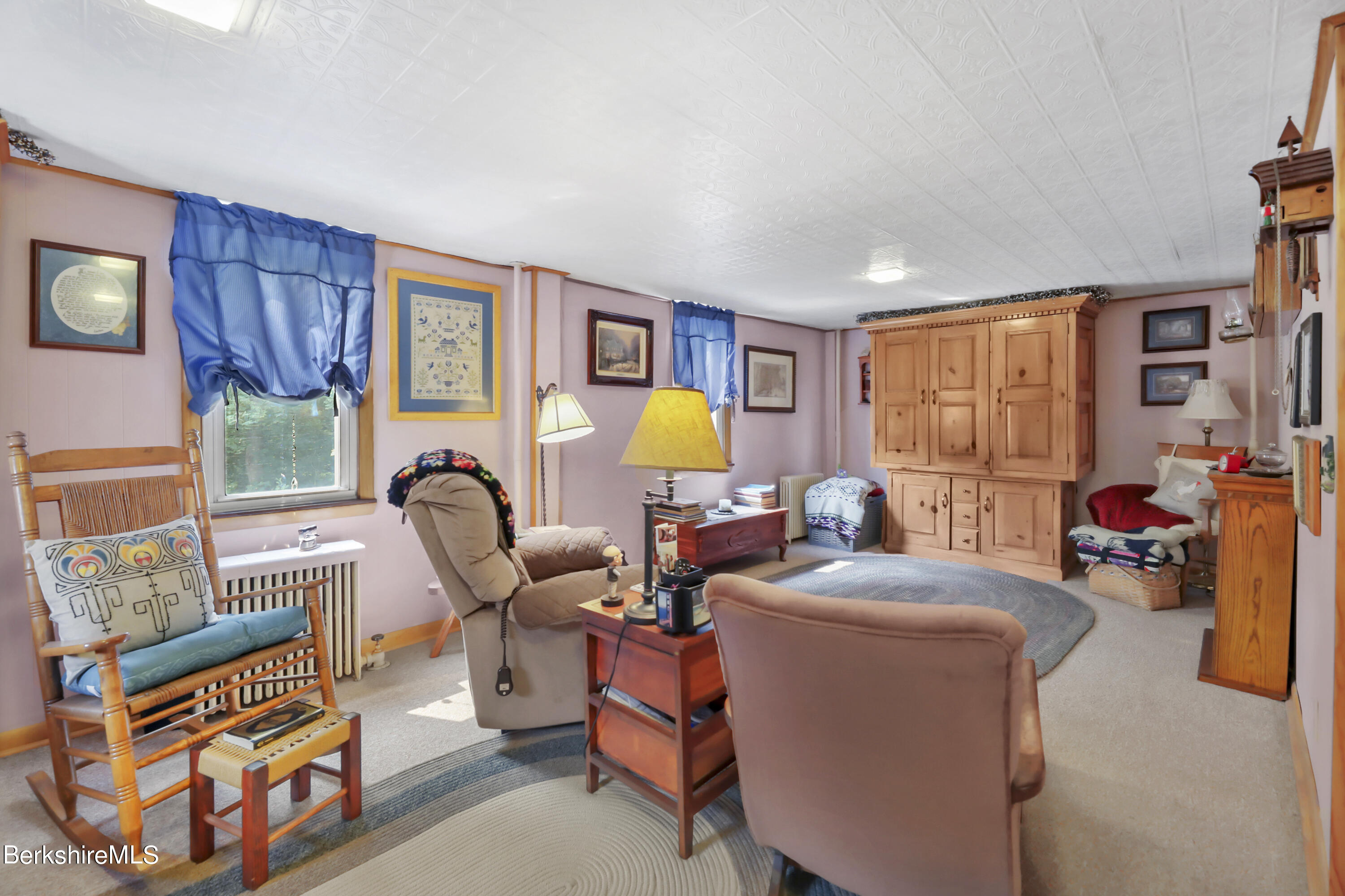 1553 North Main Road Otis, MA 01253 - Photo 24 of 40 22-Family Room