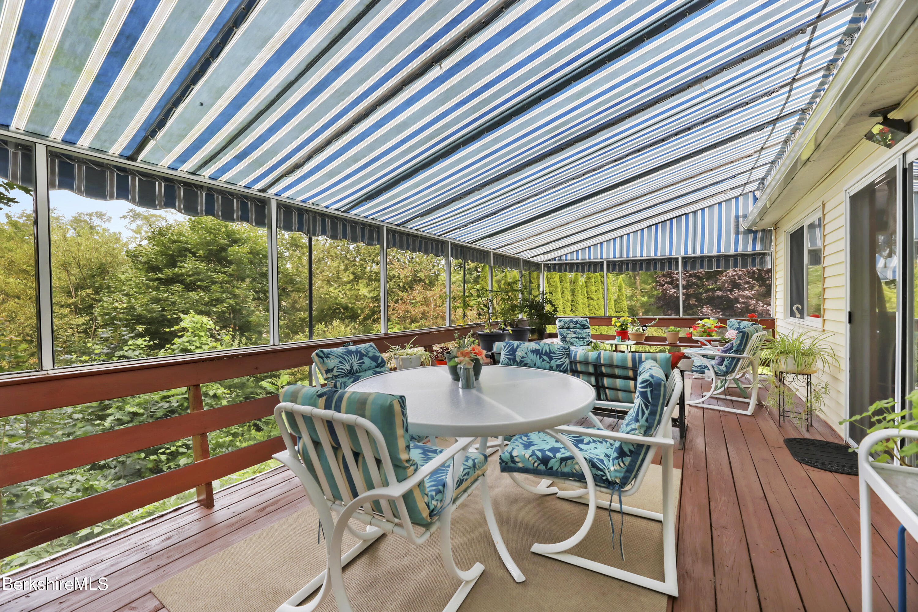 1553 North Main Road Otis, MA 01253 - Photo 28 of 40 27-Screened Porch