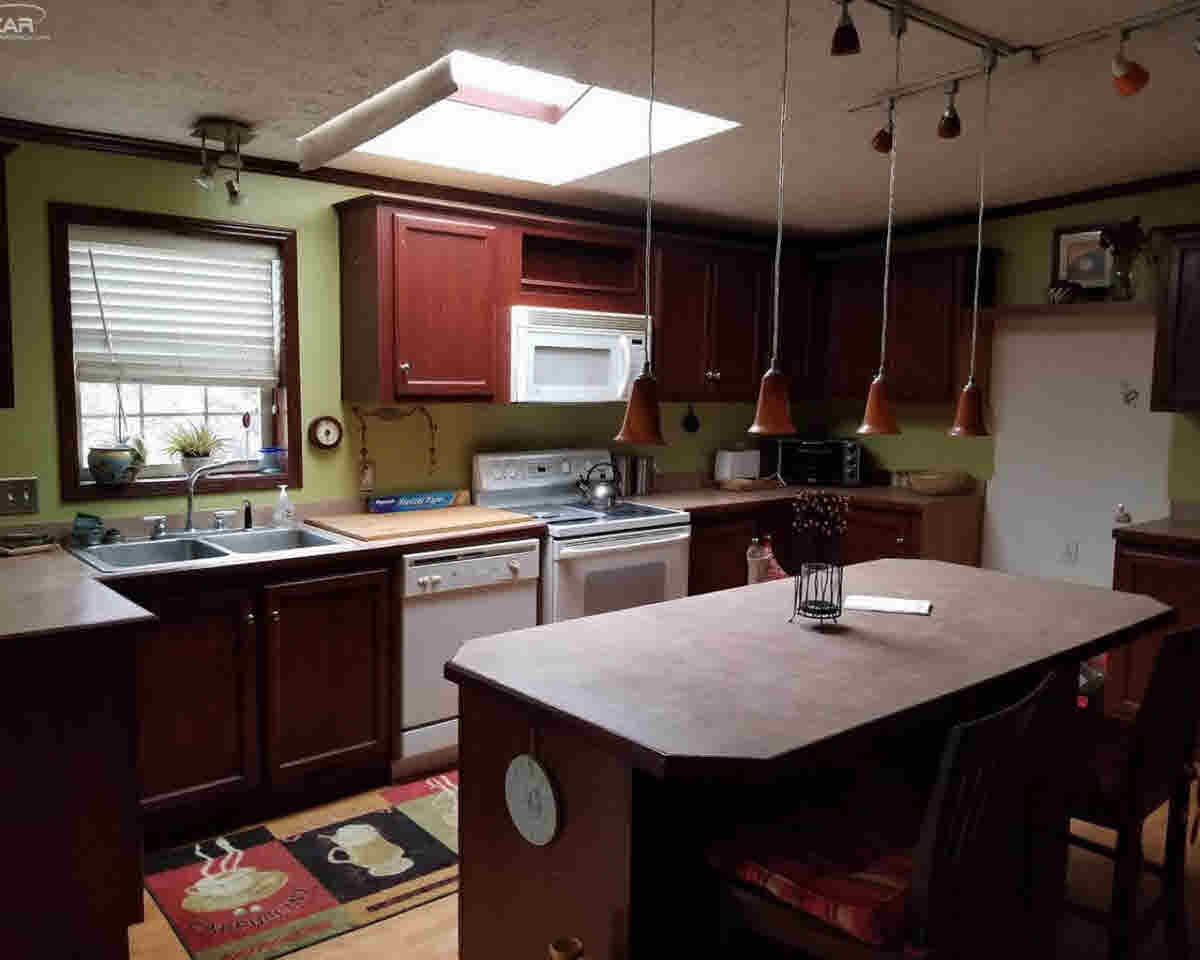 11548 East Bacon Road Pittsford, MI 49271 - Photo 4 of 11 21292992-3.JPG