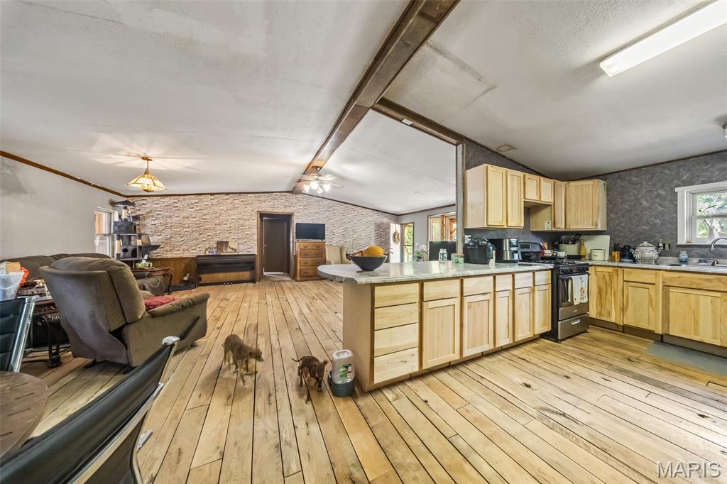 12502 Bell Road Roby, MO 65557 - Photo 10 of 51 Gallery Image 10