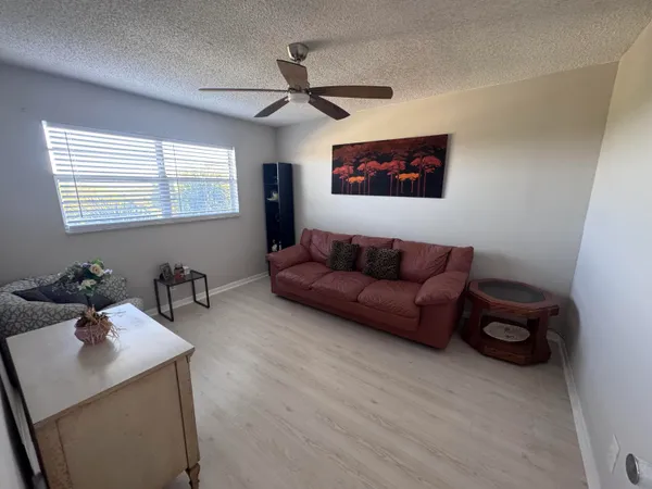 $1,800 | 300 Northeast 26th Avenue, Unit 4030, Boynton Beach, FL 33435