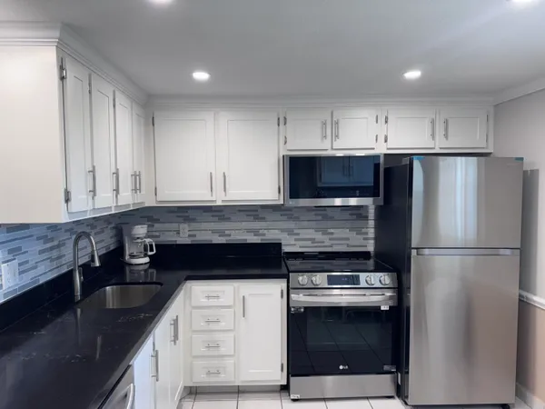 $1,800 | 300 Northeast 26th Avenue, Unit 4030, Boynton Beach, FL 33435