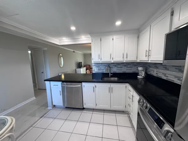 $1,800 | 300 Northeast 26th Avenue, Unit 4030, Boynton Beach, FL 33435