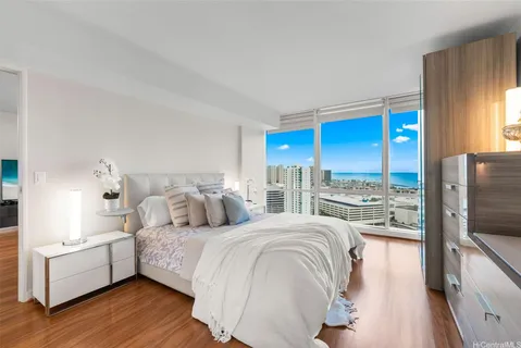 $885,000 | 1288 Kapiolani Boulevard, Unit I3005, Honolulu, HI 96814