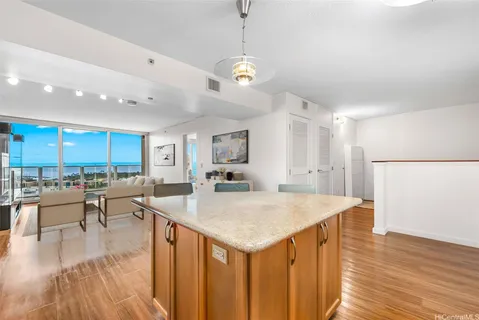 $885,000 | 1288 Kapiolani Boulevard, Unit I3005, Honolulu, HI 96814