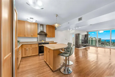 $885,000 | 1288 Kapiolani Boulevard, Unit I3005, Honolulu, HI 96814