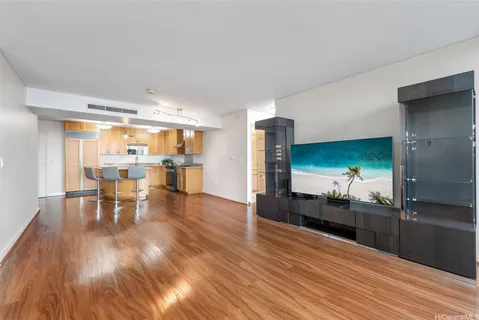 $885,000 | 1288 Kapiolani Boulevard, Unit I3005, Honolulu, HI 96814