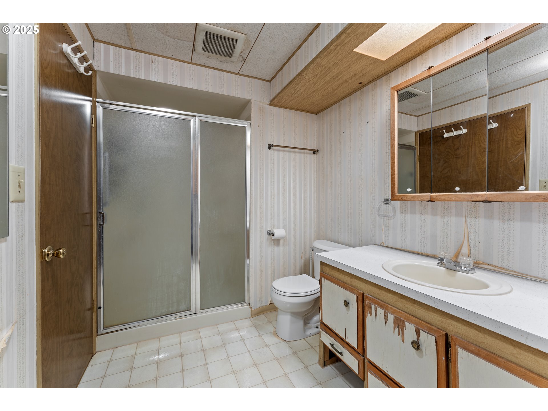 2681 Southeast River Road, Unit 8 Hillsboro, OR 97123 - Photo 19 of 29