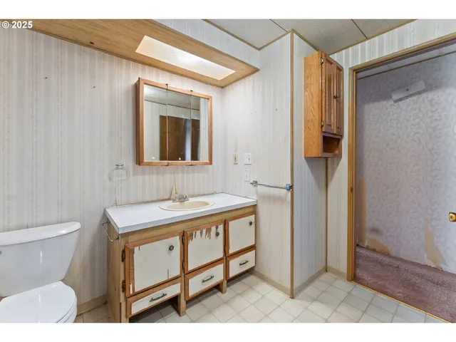 $69,999 | 2681 Southeast River Road, Unit 8, Hillsboro, OR 97123