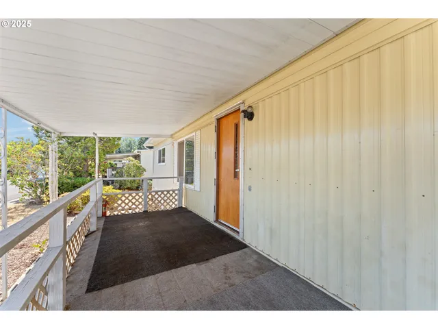 $69,999 | 2681 Southeast River Road, Unit 8, Hillsboro, OR 97123