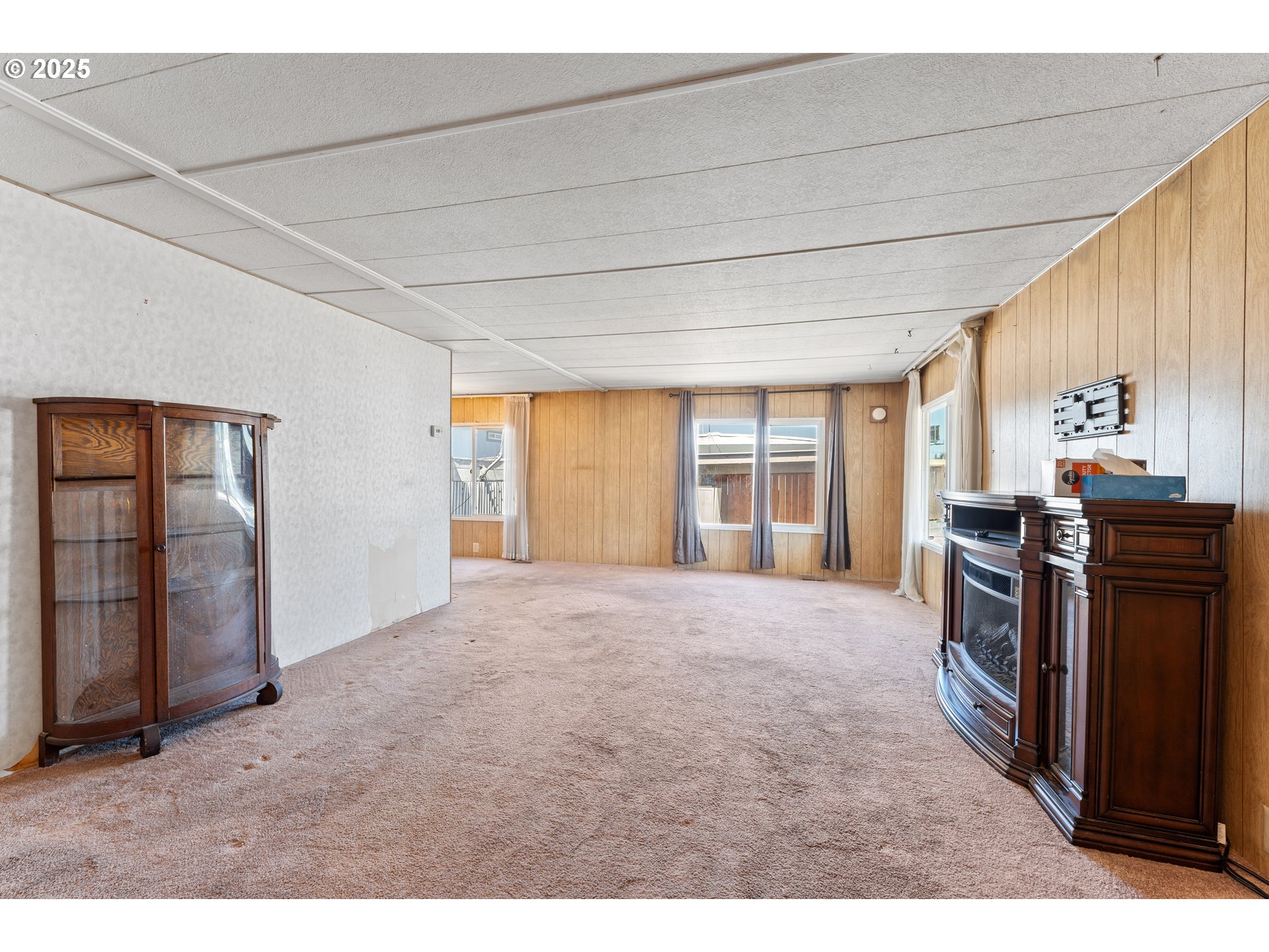 2681 Southeast River Road, Unit 8 Hillsboro, OR 97123 - Photo 6 of 29