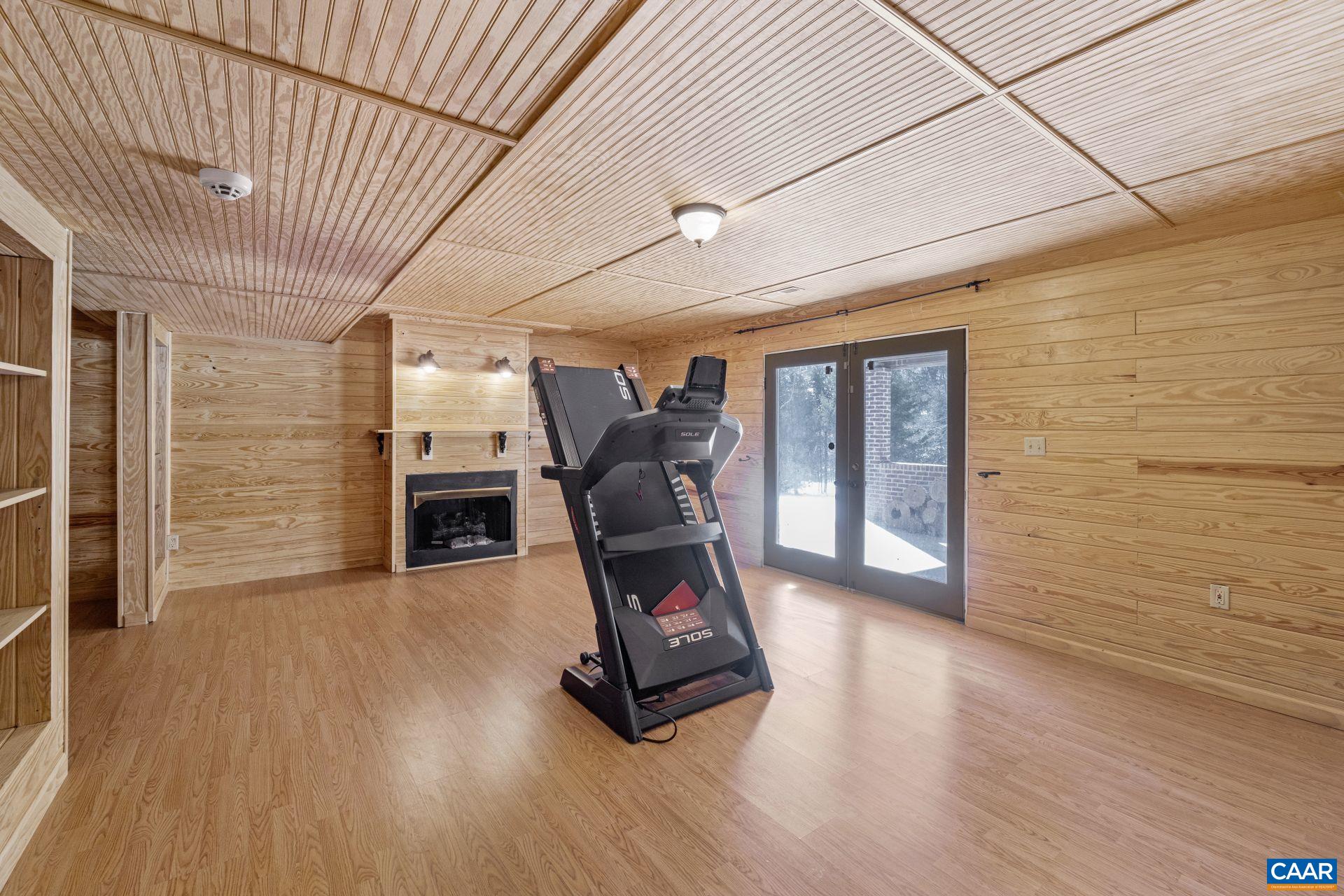 3383 Marsden Point Keswick, VA 22947 - Photo 28 of 46