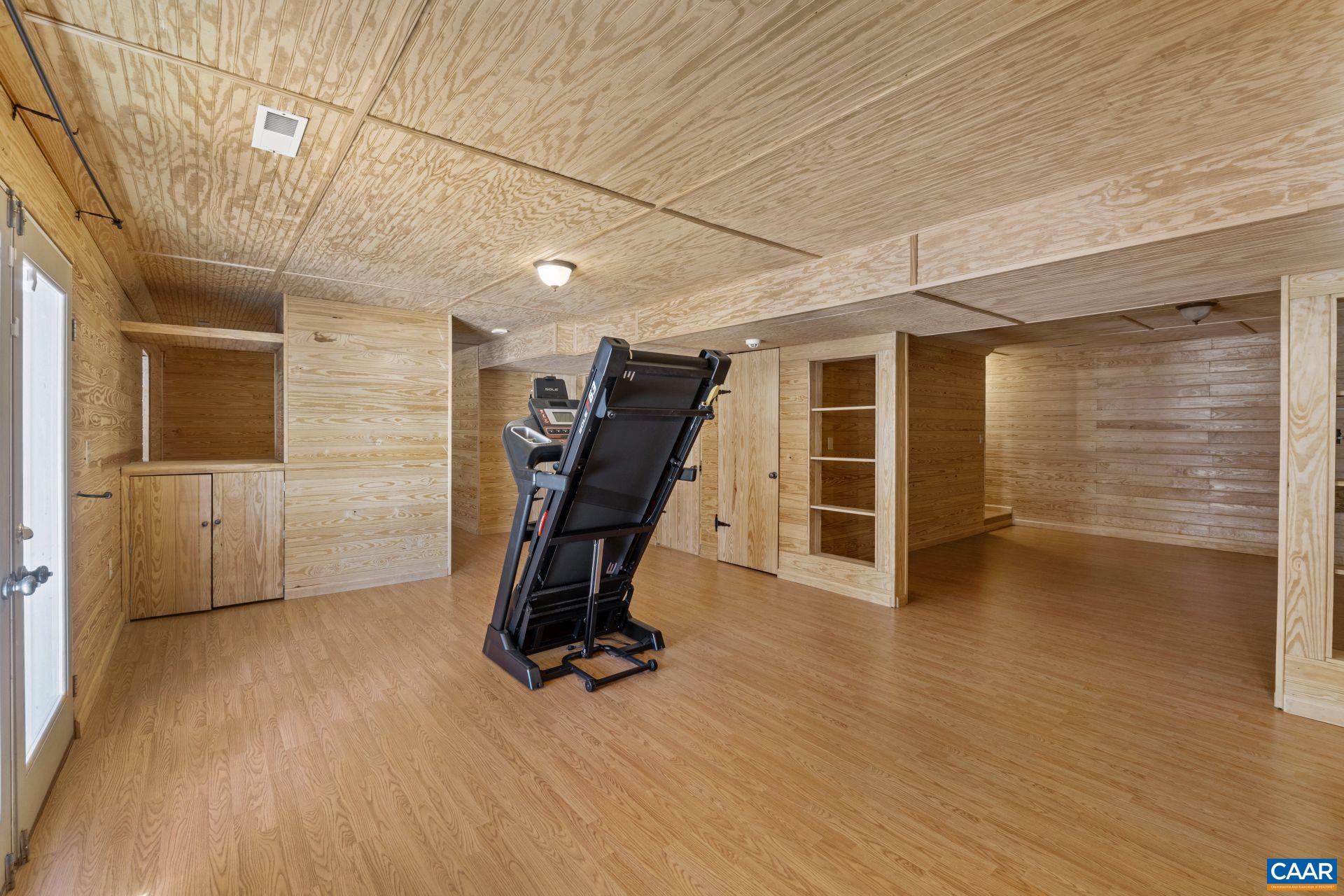 3383 Marsden Point Keswick, VA 22947 - Photo 29 of 46