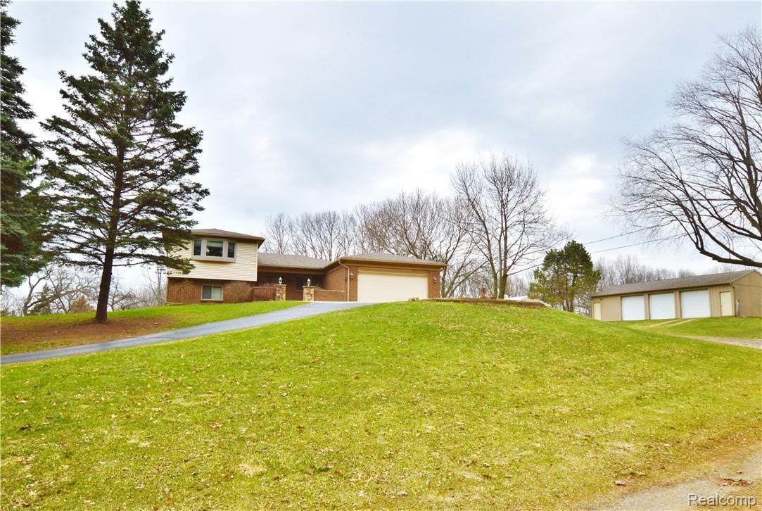 3659 Baldwin Road Metamora, MI 48455 - Photo 8 of 42 8.JPG