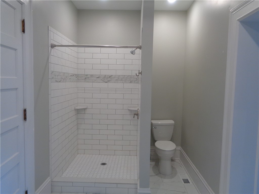 22 West 3rd Street, Unit 102 Corning, NY 14830 - Photo 12 of 19 Large shower stall
