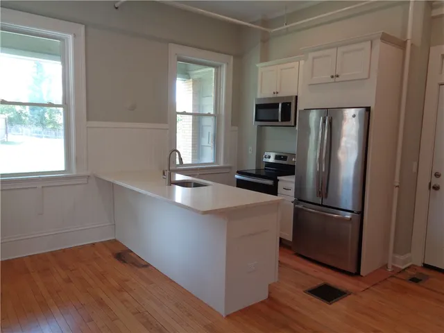 $2,200 | 22 West 3rd Street, Unit 102, Corning, NY 14830