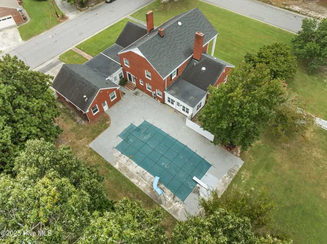 $520,000 | 800 South Howard Circle, Tarboro, NC 27886